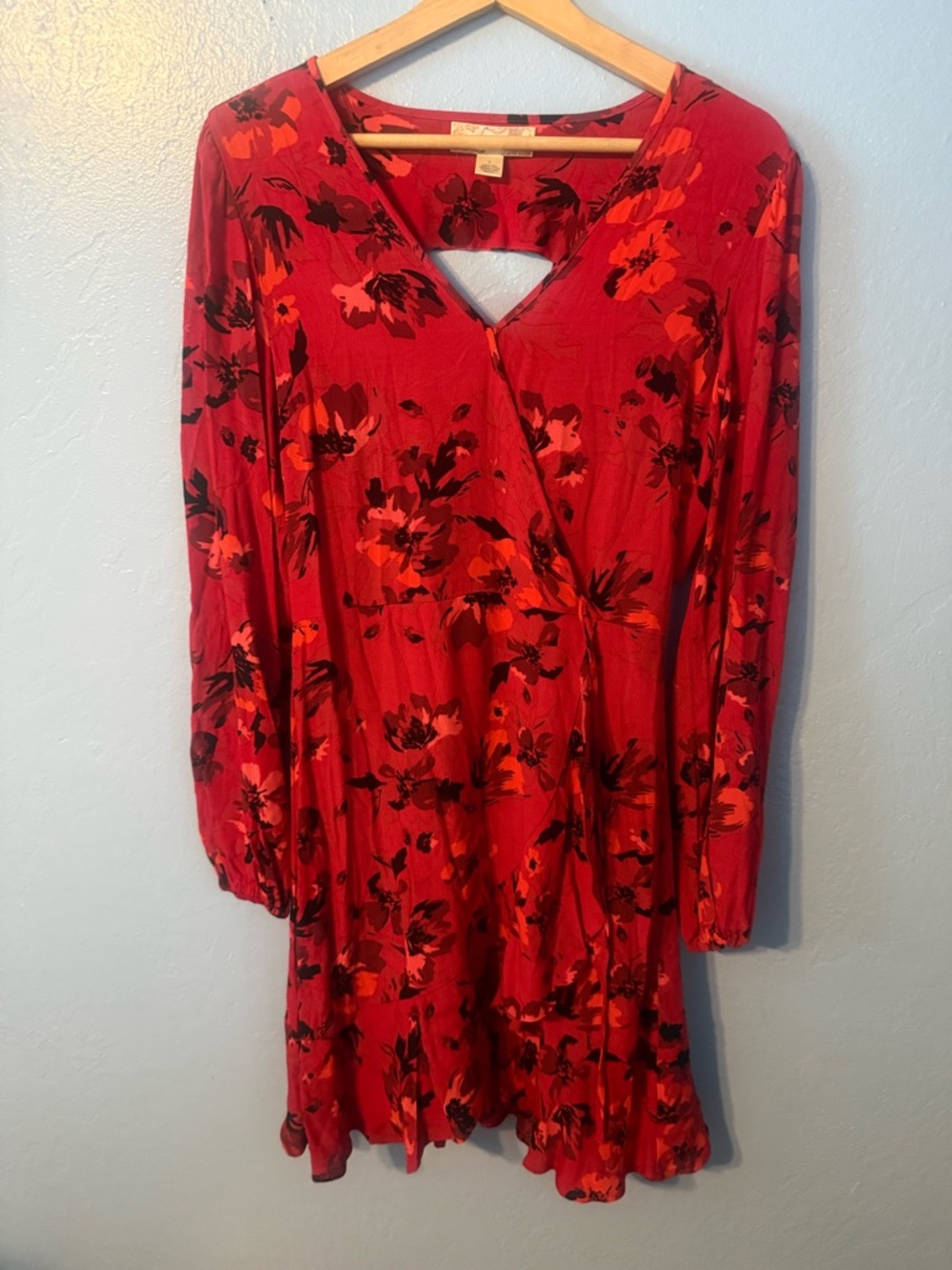 Band of Gypsies Red Floral Wrap-Style Women's Dress